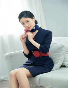 《宜家五一视频在线观看-量子电影网》